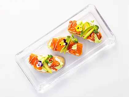 Подача страви до столу